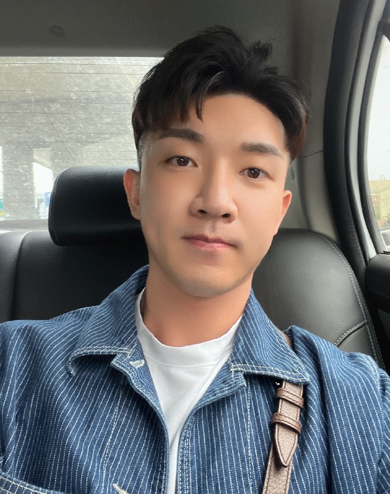 D016 照片1100张 视频195个 中国男 年轻帅哥 生活日常 旅游 健身 腹肌 视频包含实况LIVE