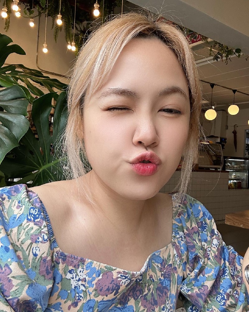 A2046 照片913张 视频50个 泰国 微胖少妇 生活日常 旅游 美甲